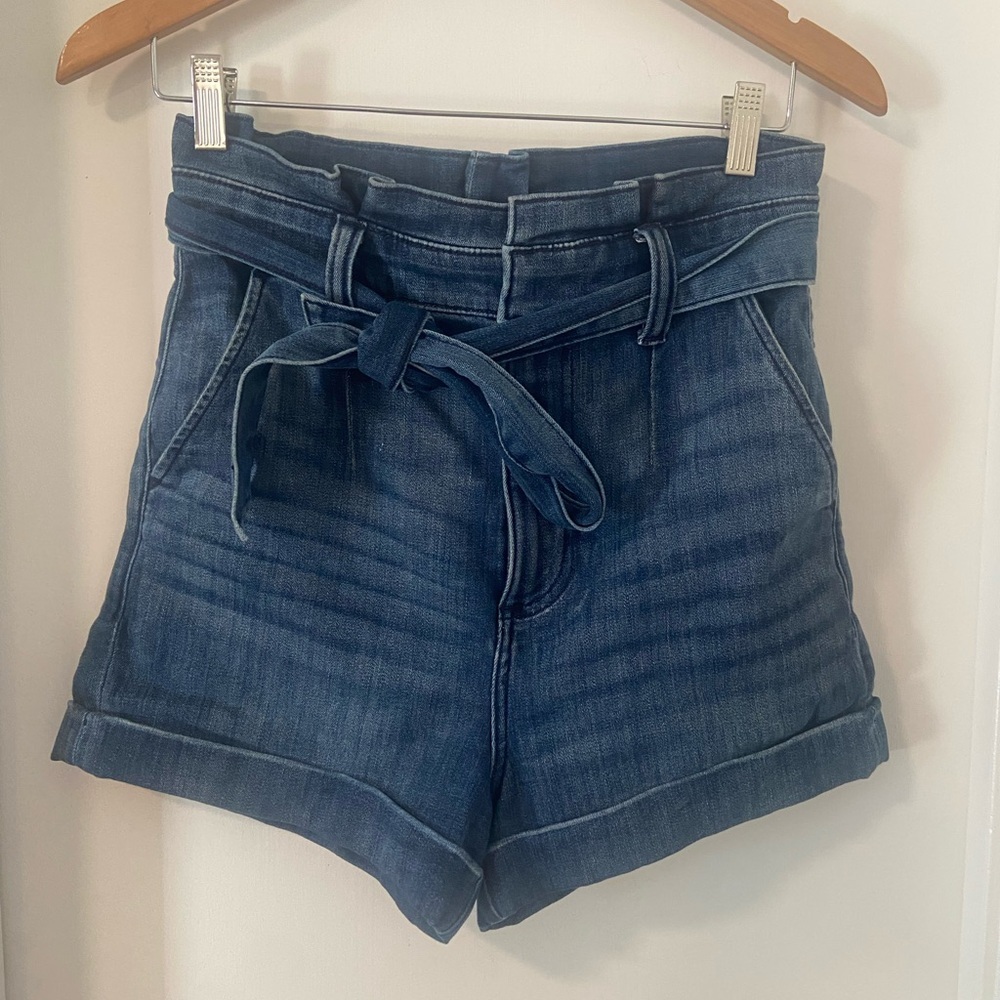 Express size 4 high waisted tie belt paper bag denim shorts dark wash stretch